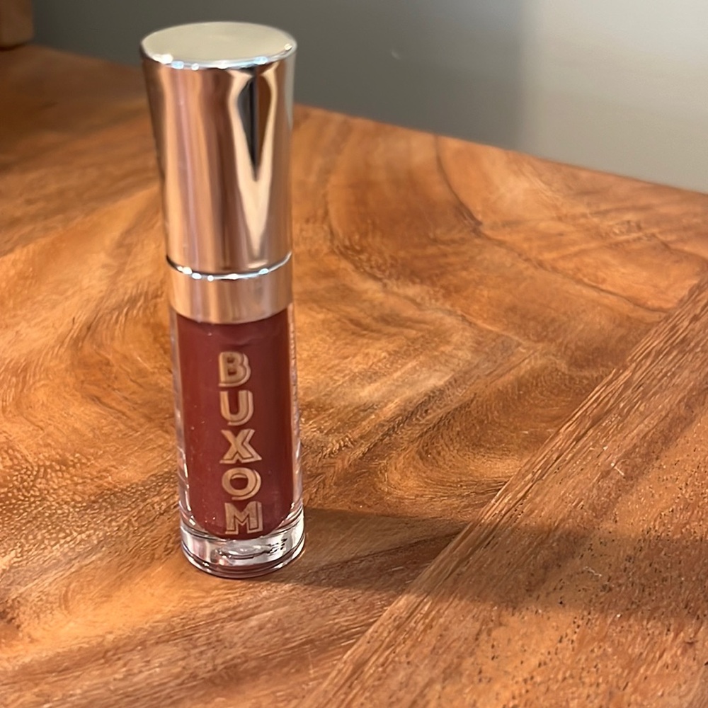 Buxom Full-On Plumping Lip Polish
